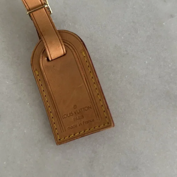 Louis Vuitton Luggage Tag - Picture 4 of 5